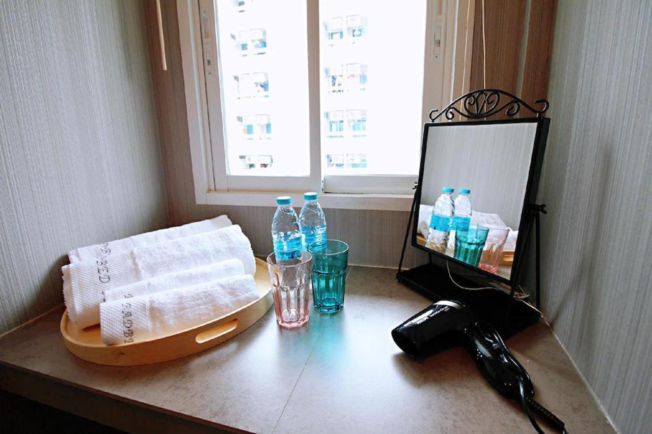 R 17 Living Hotel Банкок Екстериор снимка
